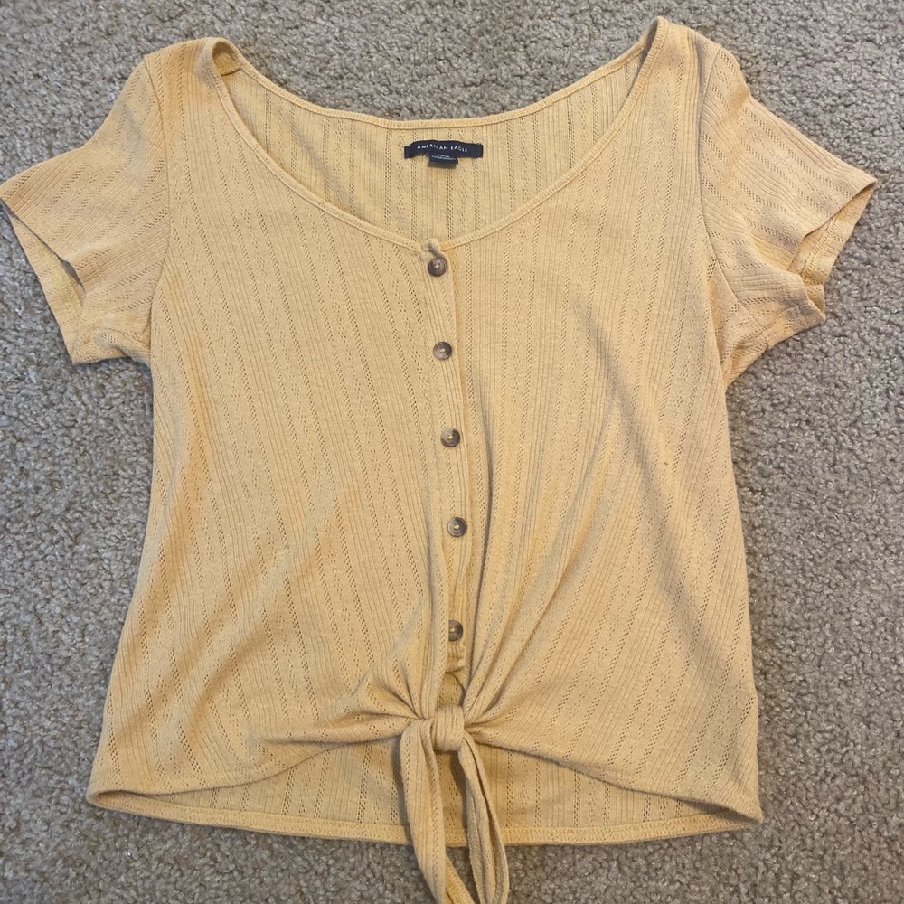 Small American Eagle short sleeve shirt